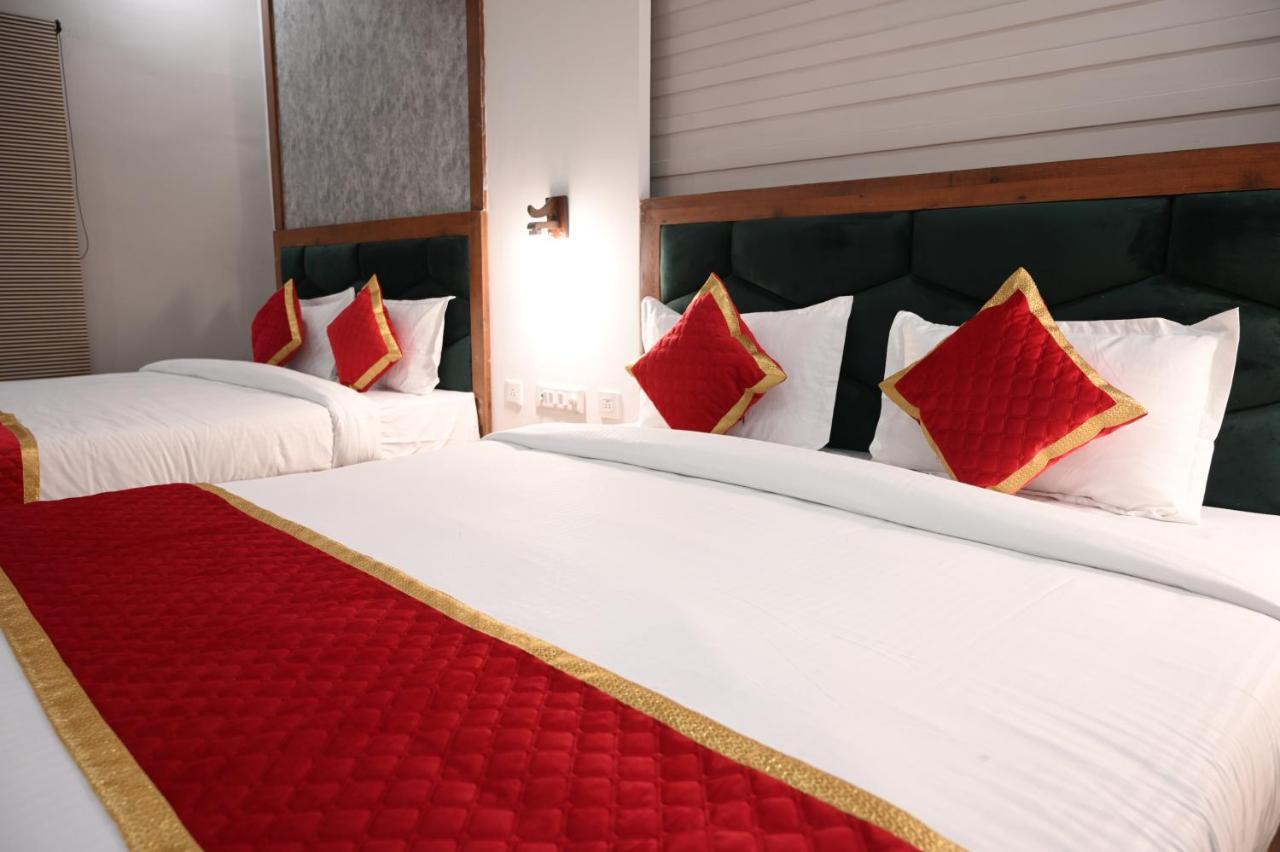 Hotel Singla Residency カングラ エクステリア 写真